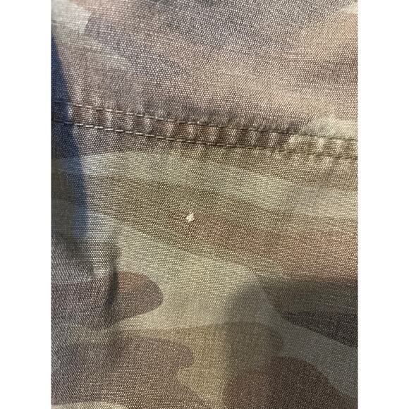 Cabela’s men’s cargo camo shorts - Picture 5 of 7